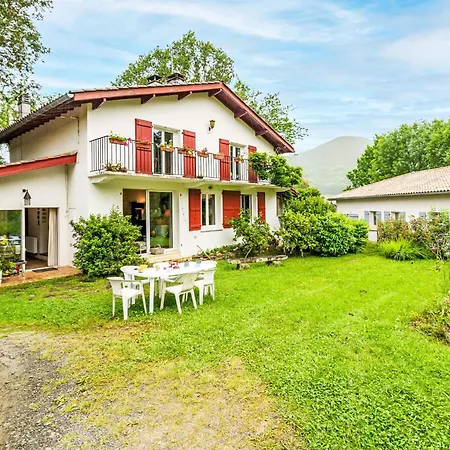 Chemin Des Carrieres By Interhome