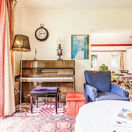 Chemin Des Carrieres By Interhome